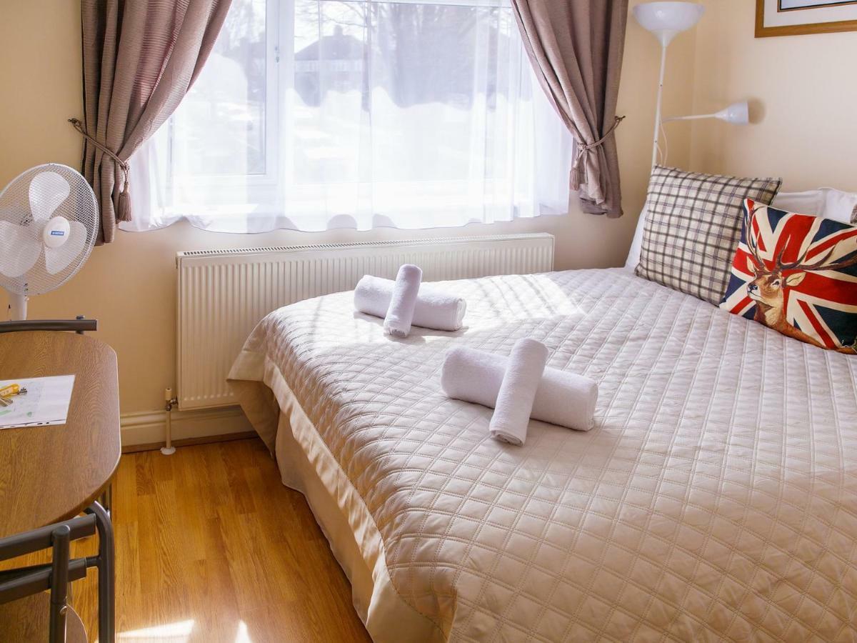 Mandeville Rooms Northolt  객실 사진