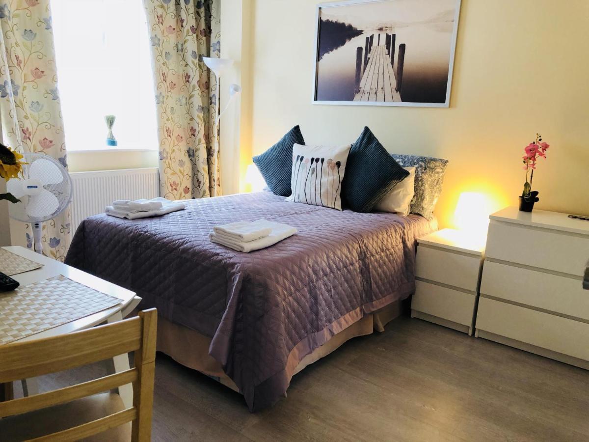 Mandeville Rooms Northolt  외부 사진